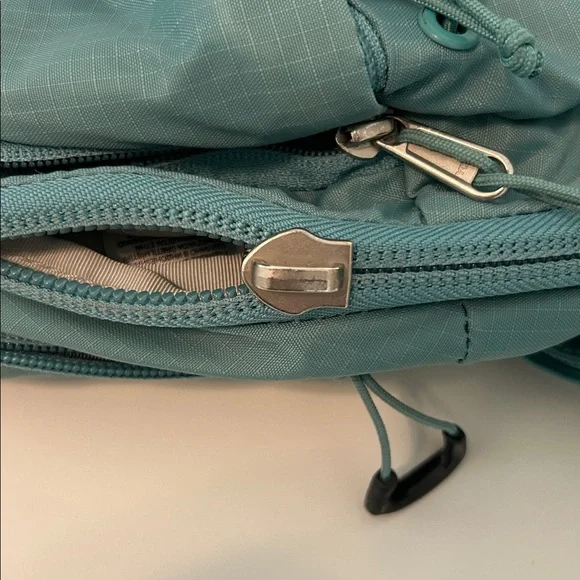 The North Face Borealis Backpack - Picture 12 of 12